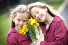 All smiles at the launch of Daffodil Day 2008.